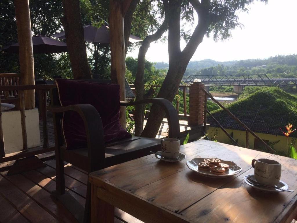 Him Naam Pai Resort Exterior photo