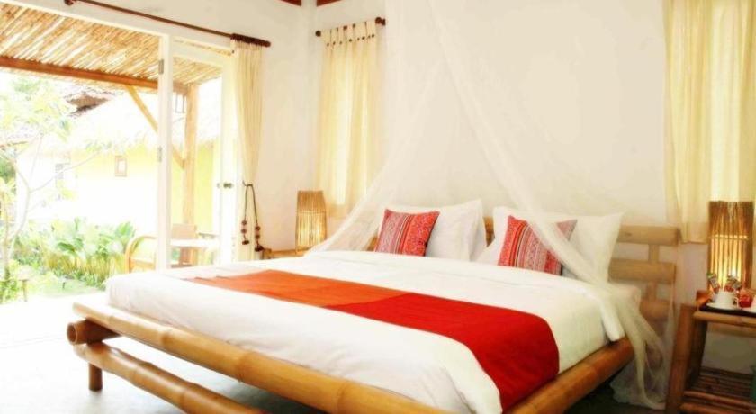 Him Naam Pai Resort Exterior photo
